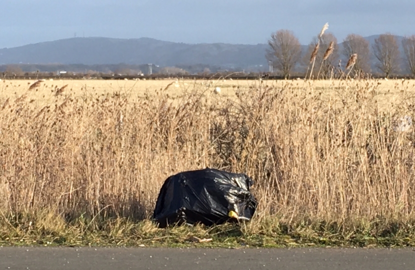 Call for action to address litter and fly-tipping issues in Towyn and Kinmel Bay 