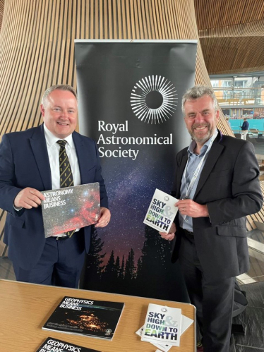 Royal Astronomical Society backs campaign for National Observatory for Wales